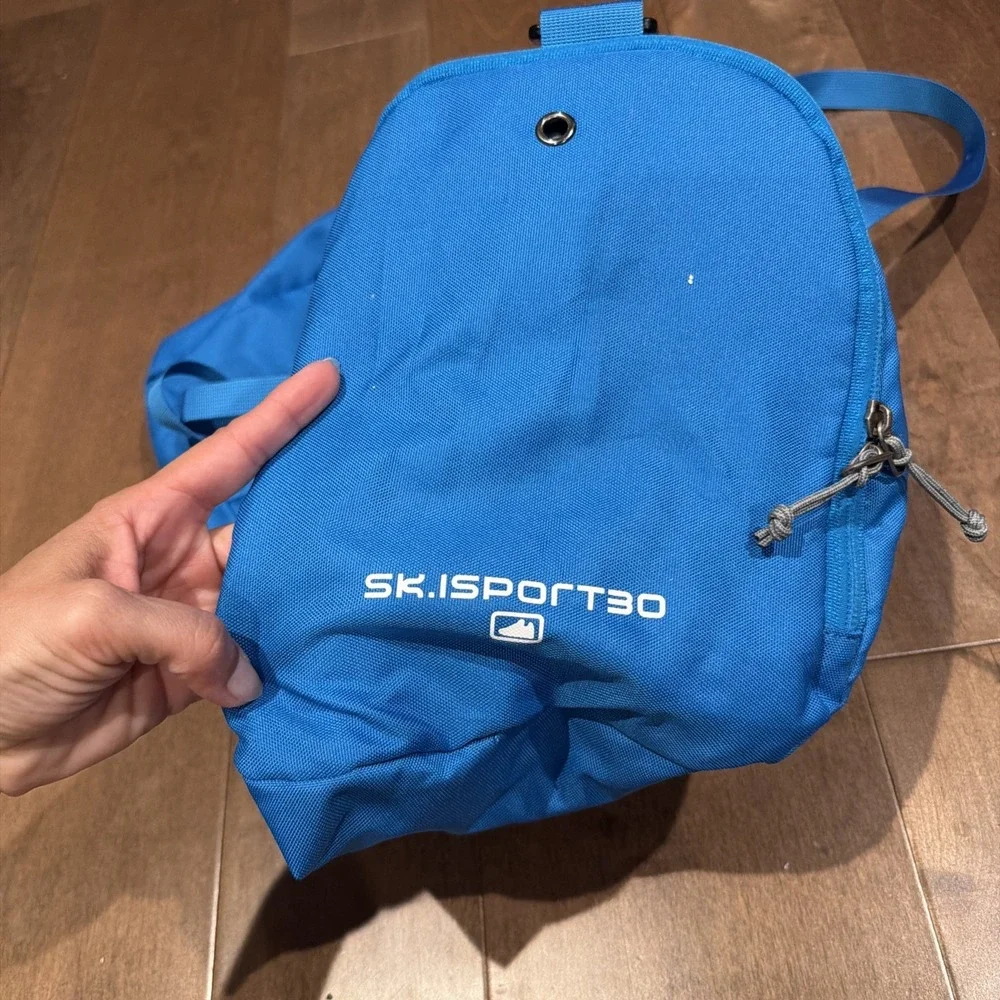 SKYSPER Small Gym Duffel Bag Blue Travel Sports Men Women Wet Compartment Used